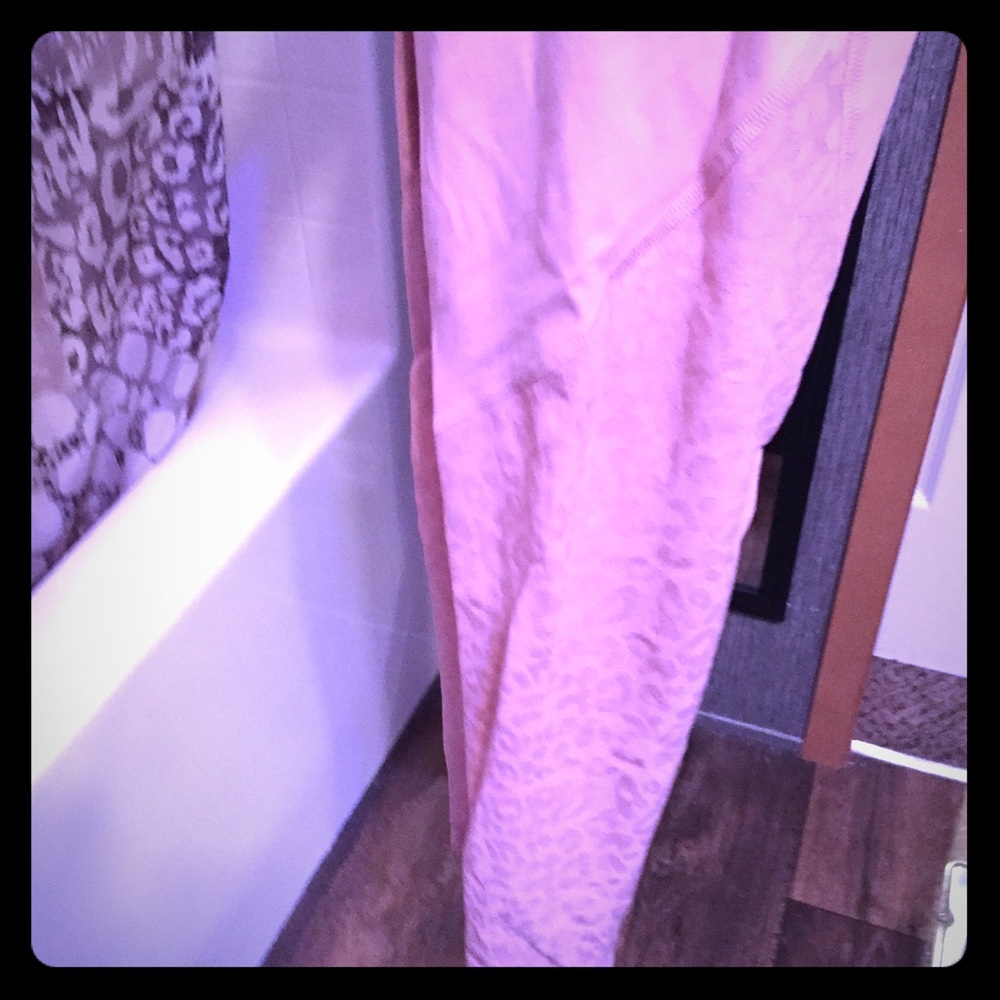 Victoria secret ultimate mesh (cheetah) leggings